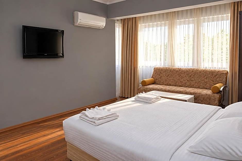 Grand Koru Hotel Beach