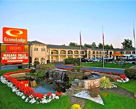 Econo Lodge At The Falls North