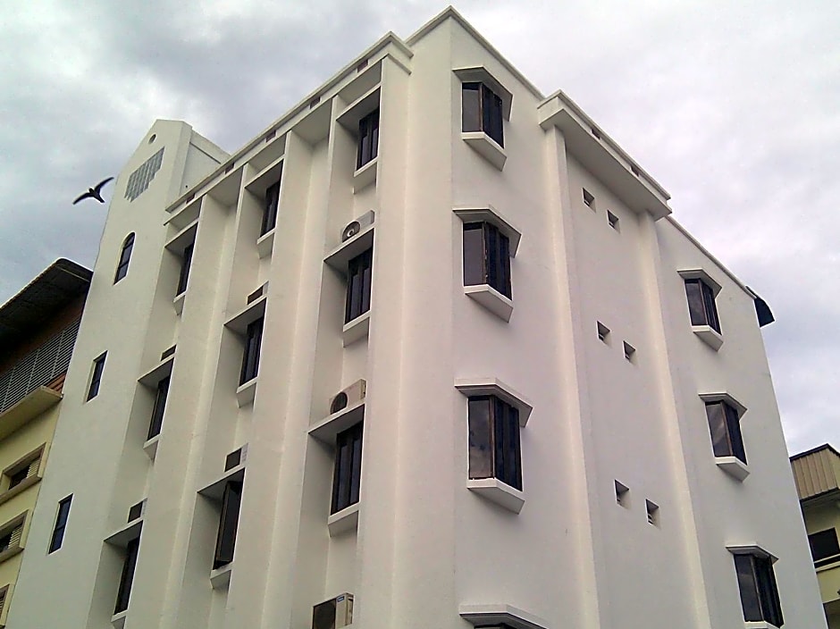 Wah May Hotel