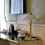 Queen's Astoria Design Hotel