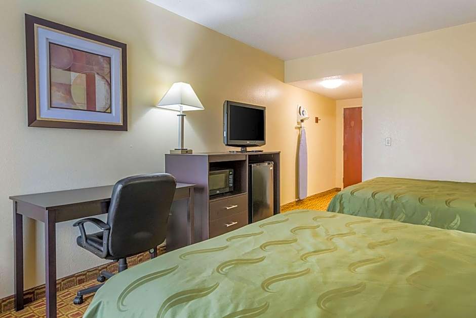 Quality Inn & Suites Sellersburg - Louisville Area