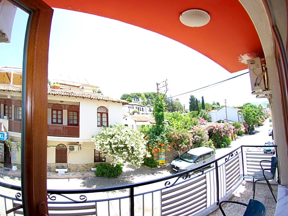 Rebetika Hotel