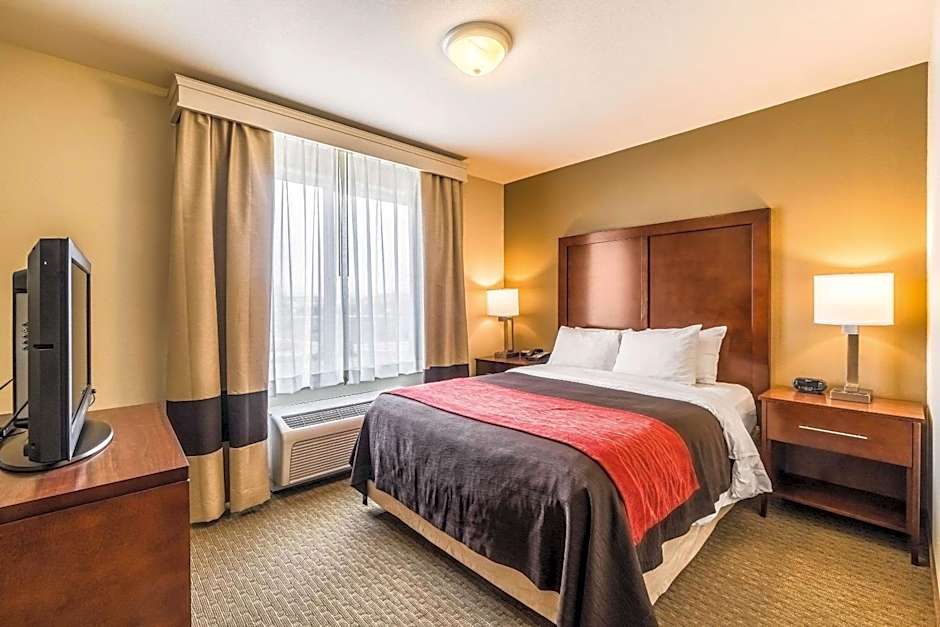 Comfort Inn & Suites