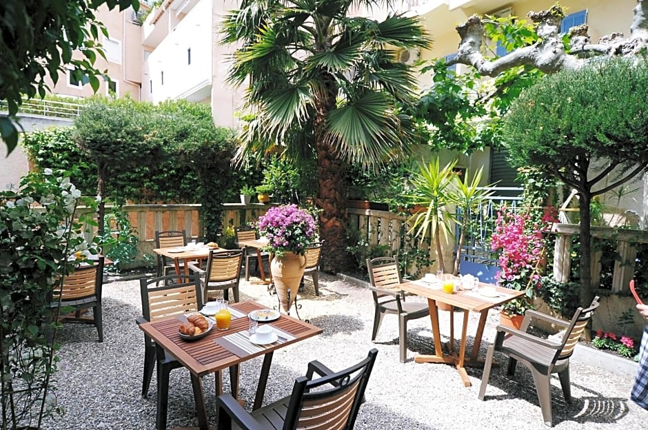 Hôtel le Chardon Bleu