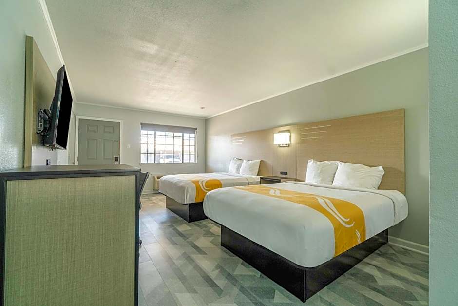 Pleasanton Executive Inn By OYO