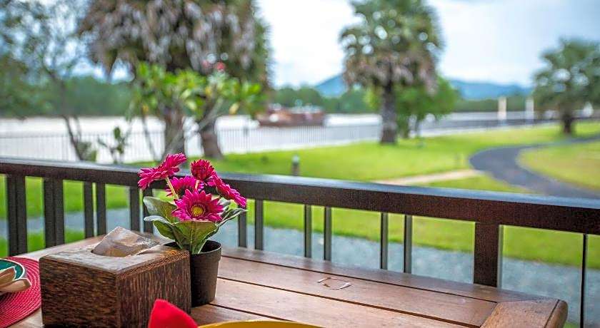 Kampot River Residence