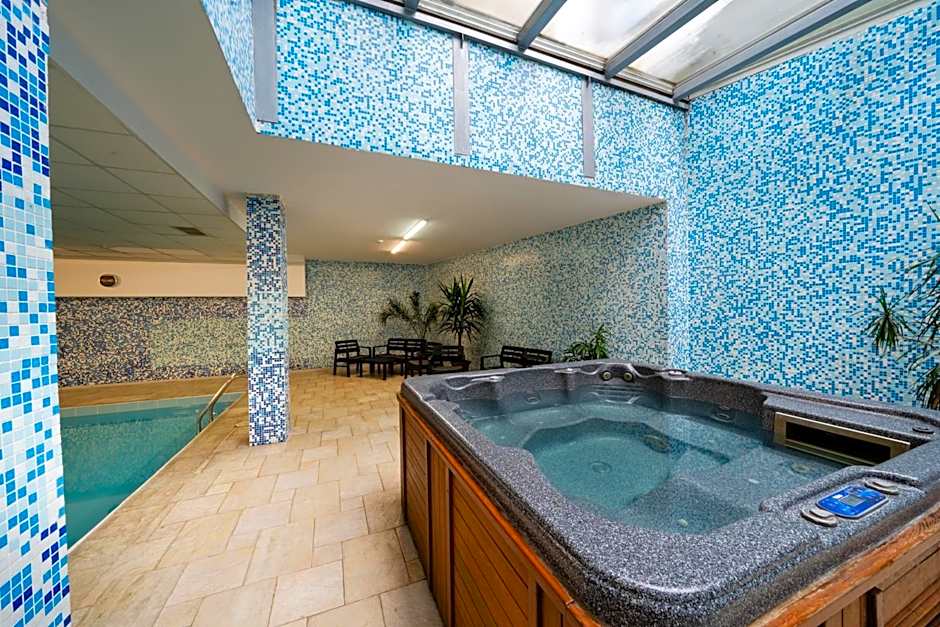 Kap House Family Hotel
