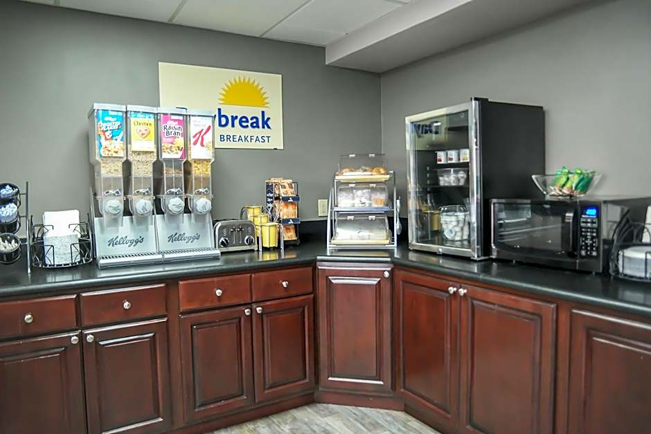 Days Inn by Wyndham West Covina