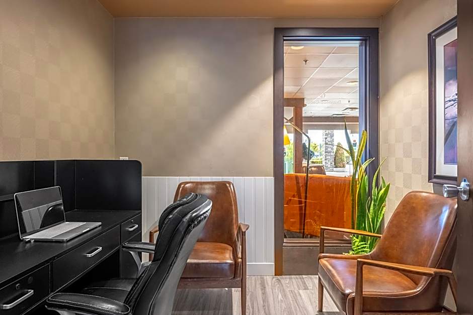 Ramada by Wyndham Surrey/Langley