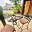 Charming 1 Bedroom Beach Condo Prime Location Great Value