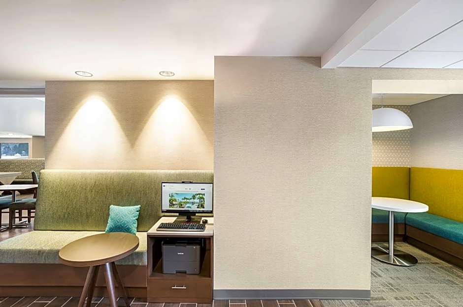 Hampton Inn By Hilton & Suites Houghton