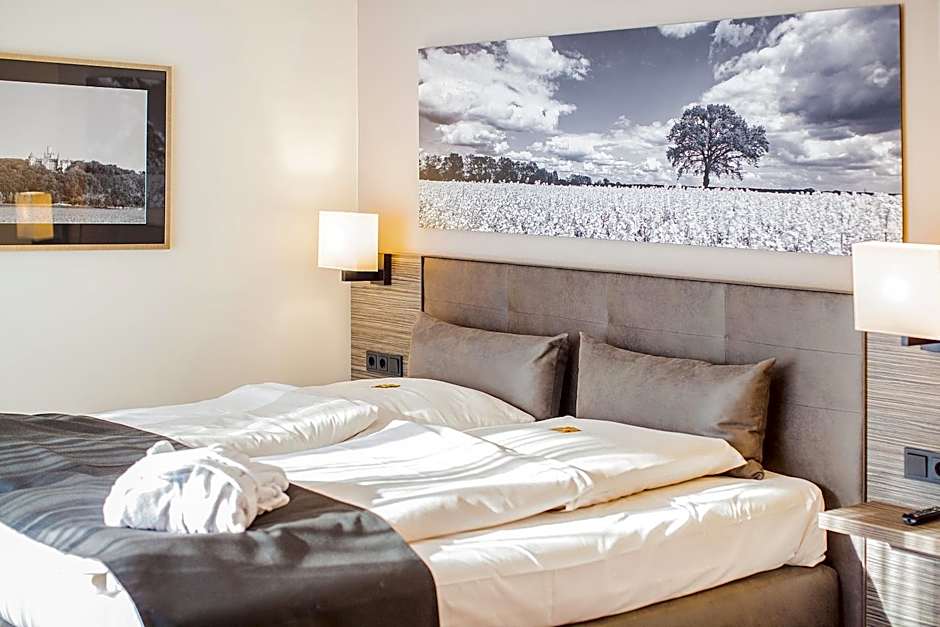 Photo 1 of 4 of Double Room