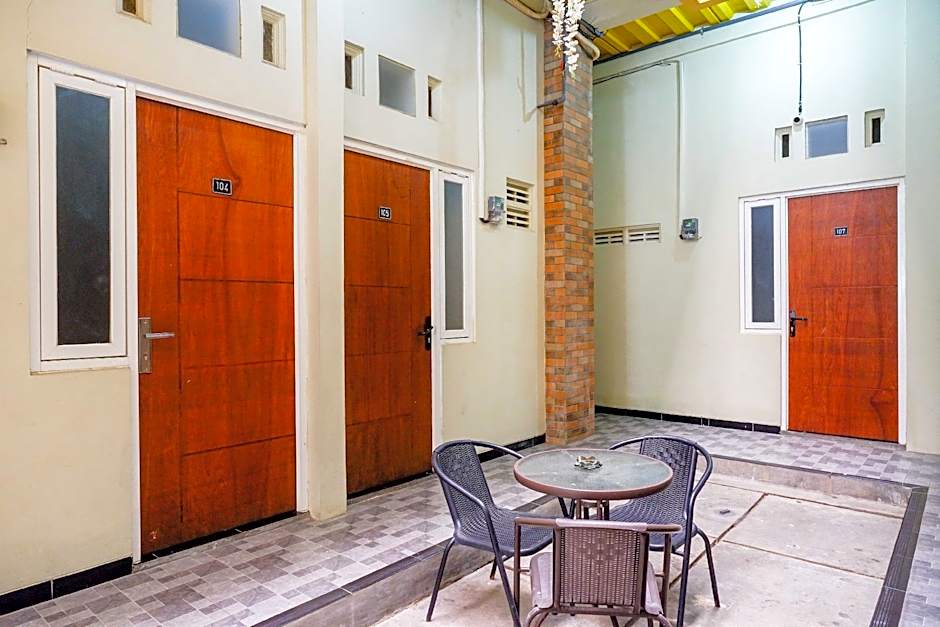 RedDoorz near Bandara Ahmad Yani Semarang