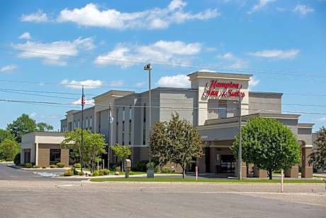Hampton Inn By Hilton And Suites Alexandria