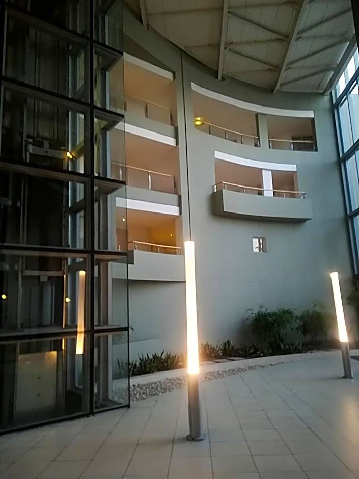 A310 Lagoon Beach Apartment & Spa