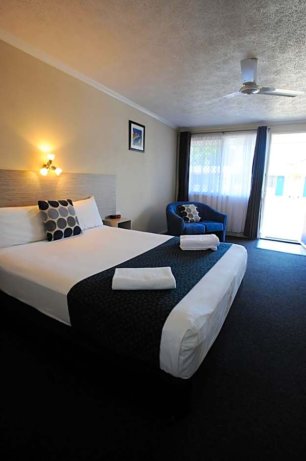 Shoredrive Motel