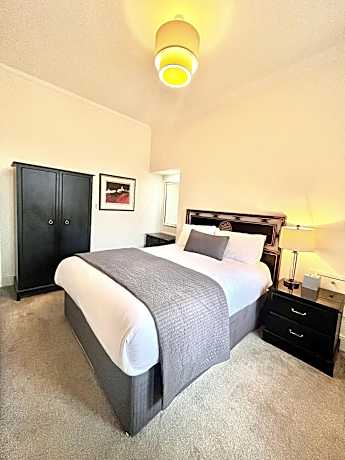 Superior One-Bedroom Apartment - Ground Floor