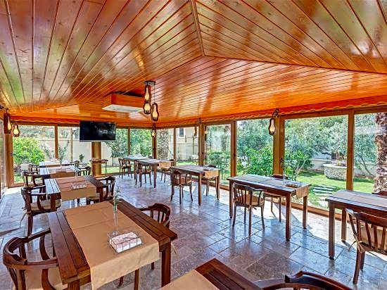 Cunda Ozerbey Konagı