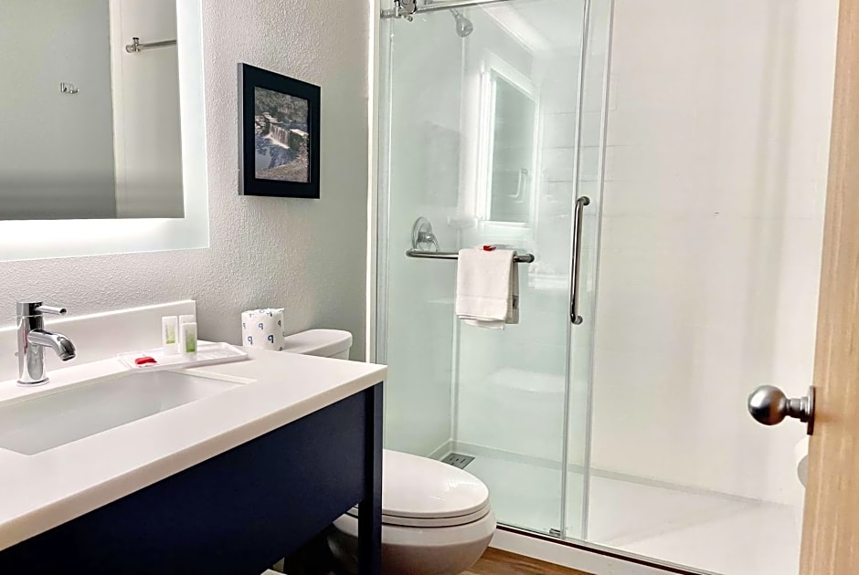 AmericInn by Wyndham Branson & Conference Center