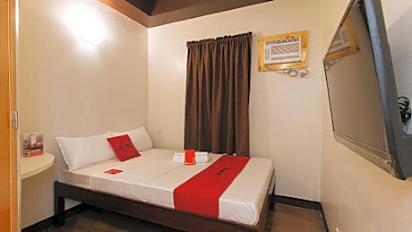 RedDoorz near EDSA Camp Crame