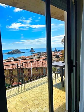 Triple Room with Sea View