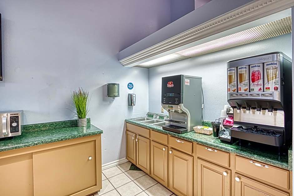 Americas Hotel - El Paso Airport / Medical Center