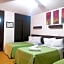Hotel Trevi