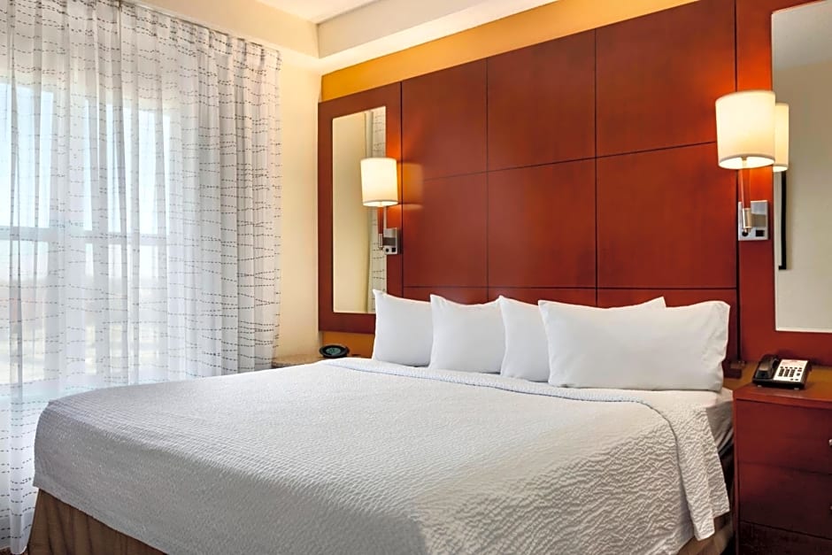 Residence Inn by Marriott Greensboro Airport