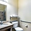 OYO Townhouse Clute Lake Jackson