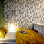 Acacia Private Rooms & Studios