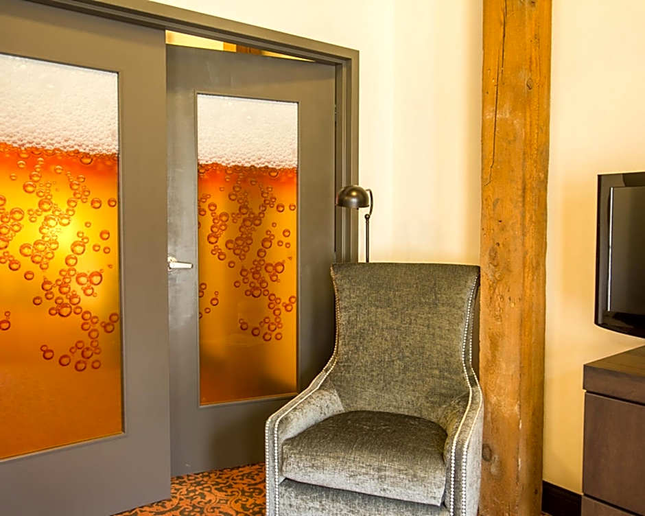 Brewhouse Inn and Suites