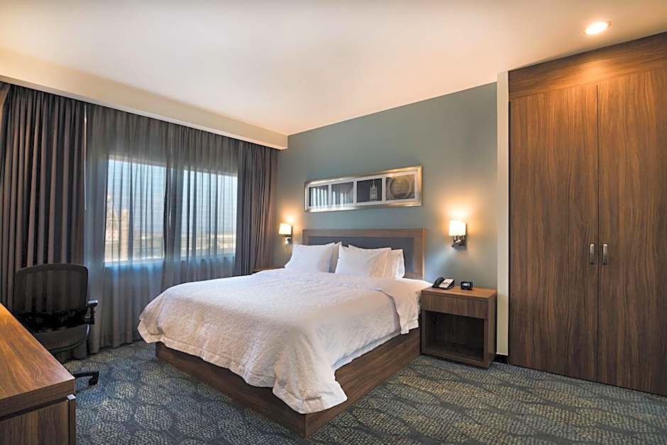 Hampton Inn & Suites by Hilton Salamanca Bajio