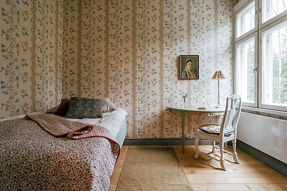 Salaisen Puutarhan Majatalo