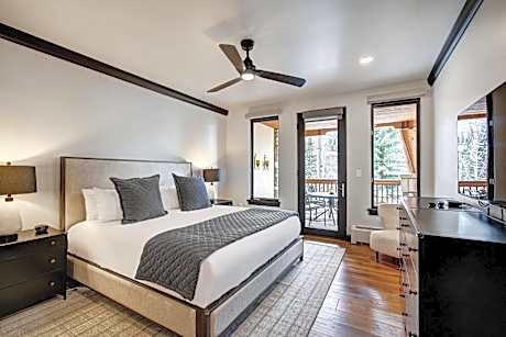 Two-Bedroom Deluxe Apartment