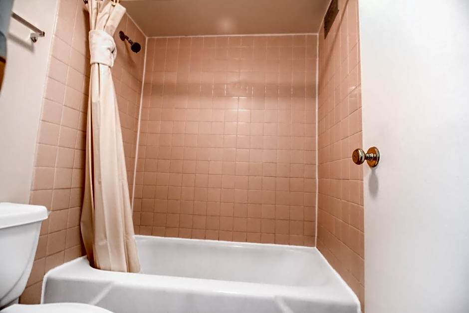 HomeTown Inn By OYO - Liberal, KS