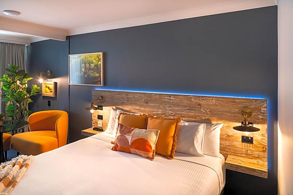 Ibis Styles Orange Hotel