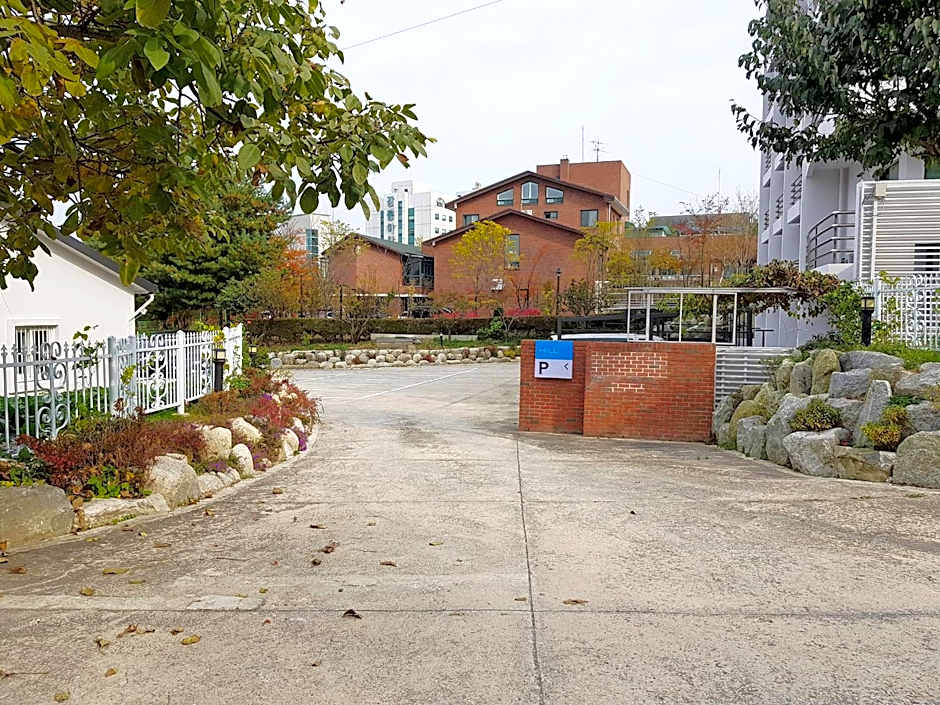 Goodstay Motel Hill
