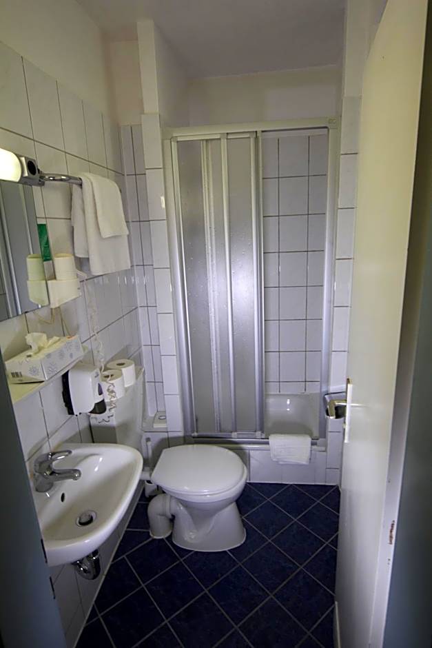 Carlton Hotel