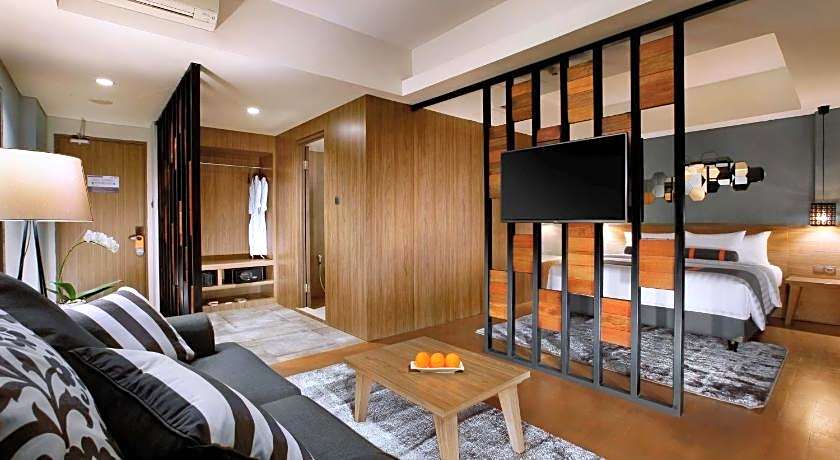 Harper Purwakarta by ASTON