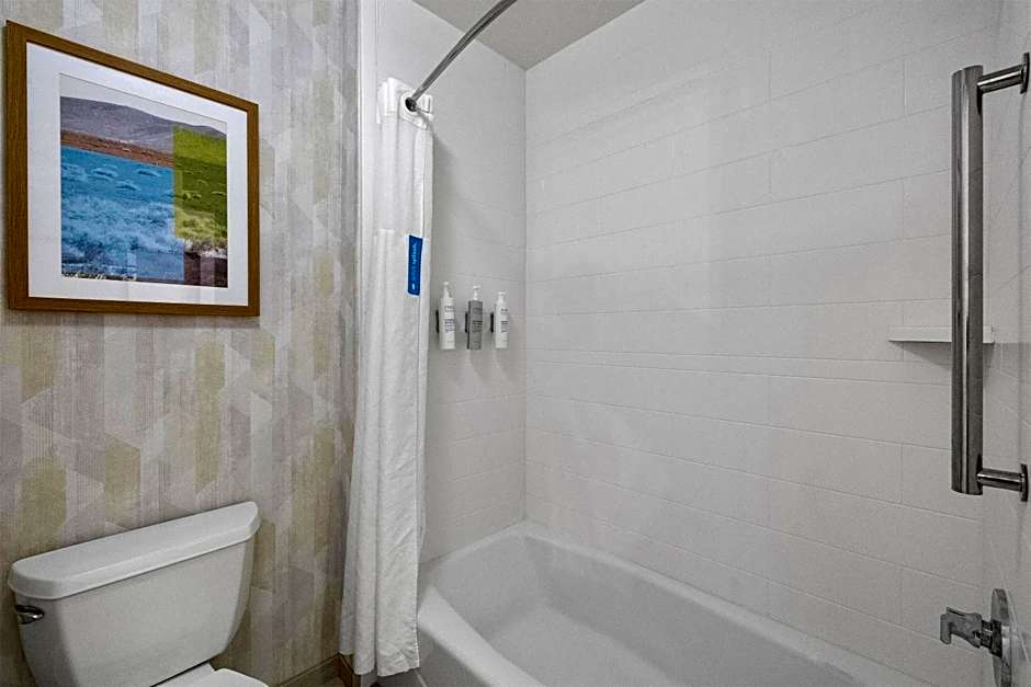 Hampton Inn & Suites Lancaster