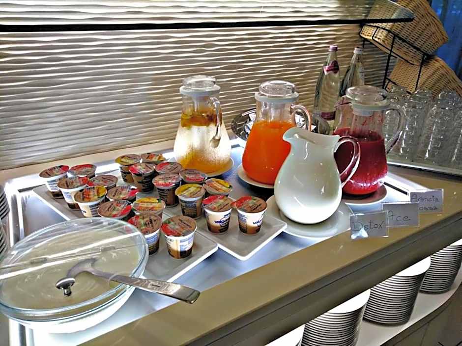 Hotel Ombretta Mare