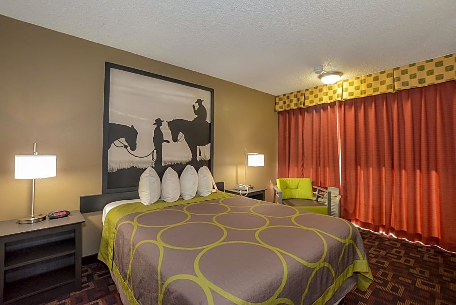 Photo 1 of 4 of Queen Room - Disability Access - Non-Smoking