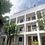 The Palines Apartment Hotel - Muntinlupa Near Evia