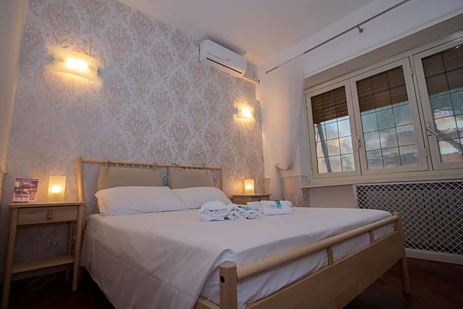 Aurelio Deluxe Rooms