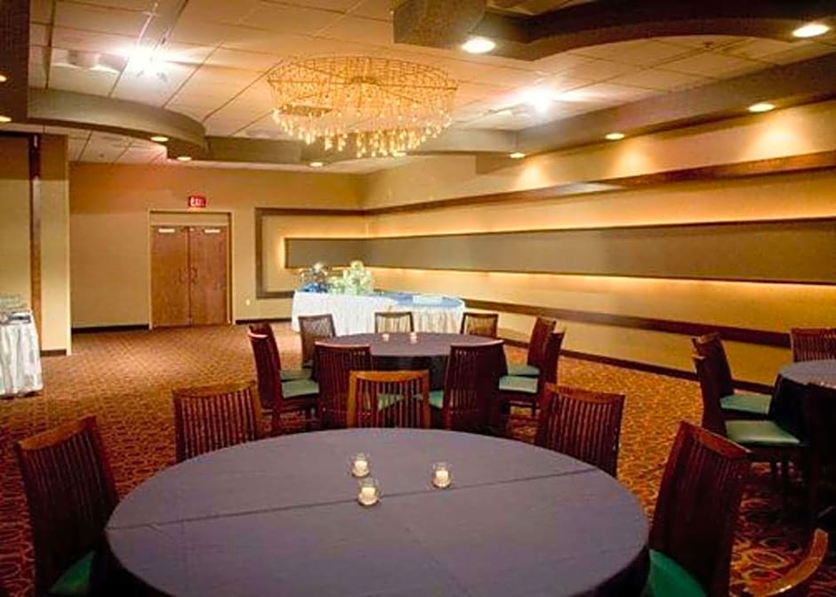 The Woodlands Inn