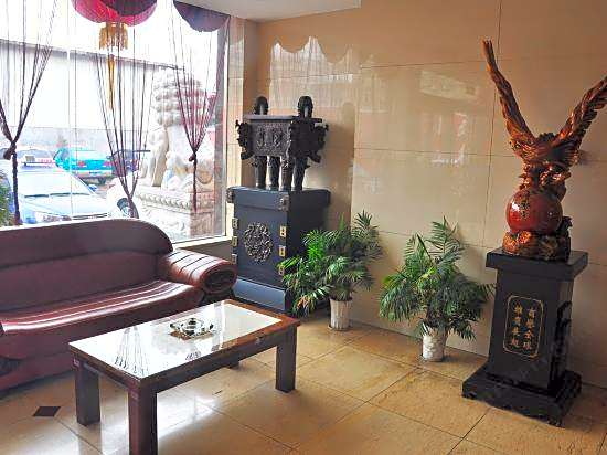 Qingzhu·Xinyin Hotel (Lishe Airport Shiqi Subway Station Branch)