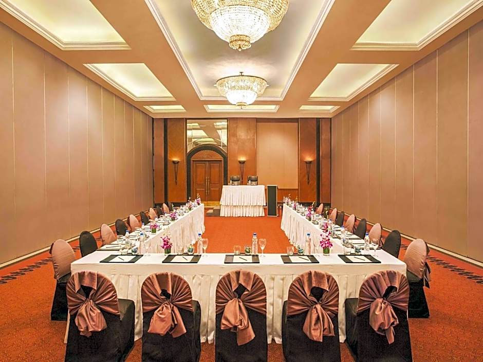 Eros Hotel - New Delhi Nehru Place