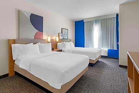 2 Queen Bed With Sofabed