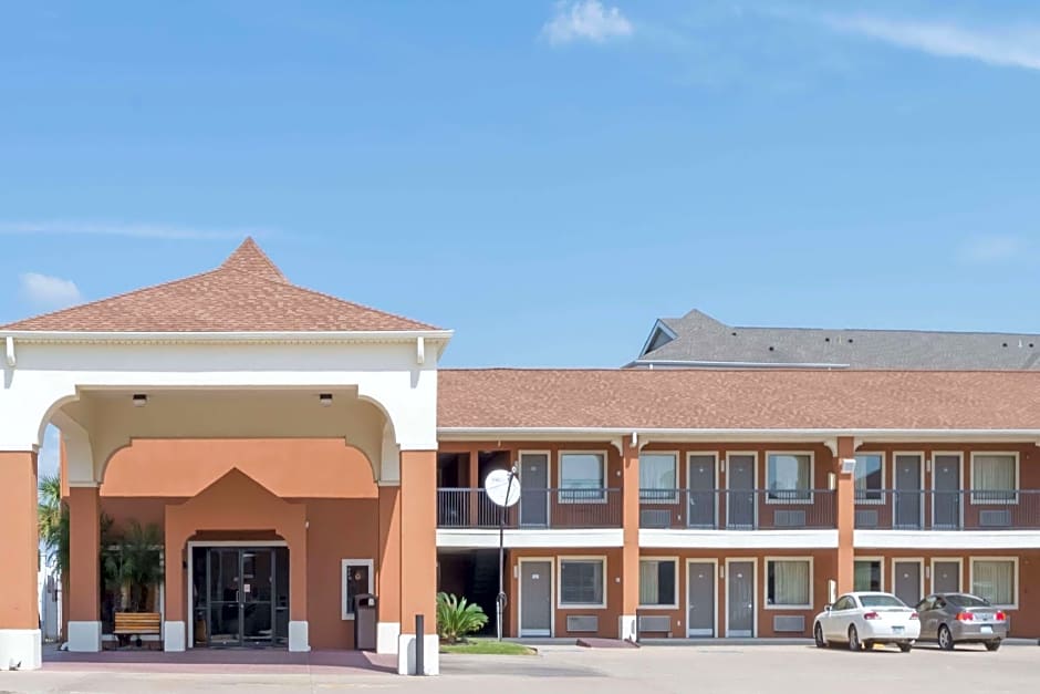 Days Inn by Wyndham Sulphur LA