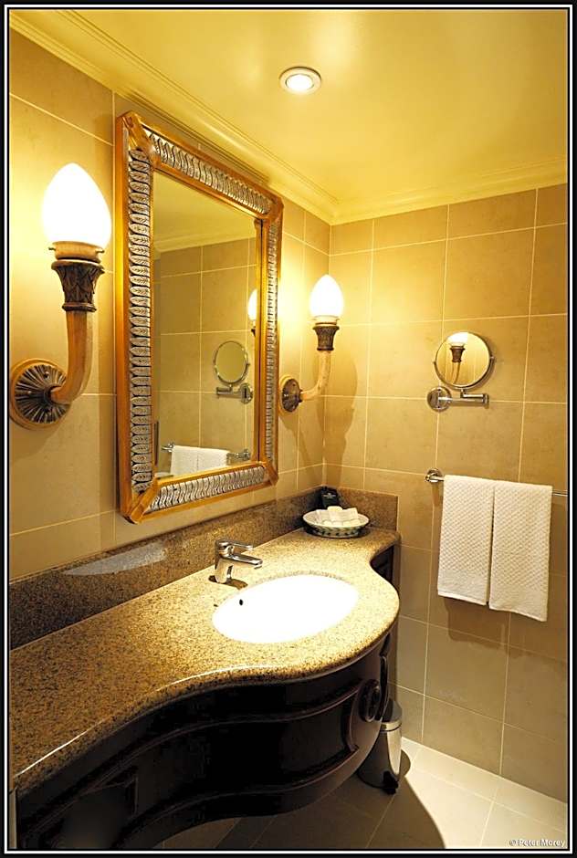 Peermont D'oreale Grande at Emperors Palace Johannesburg